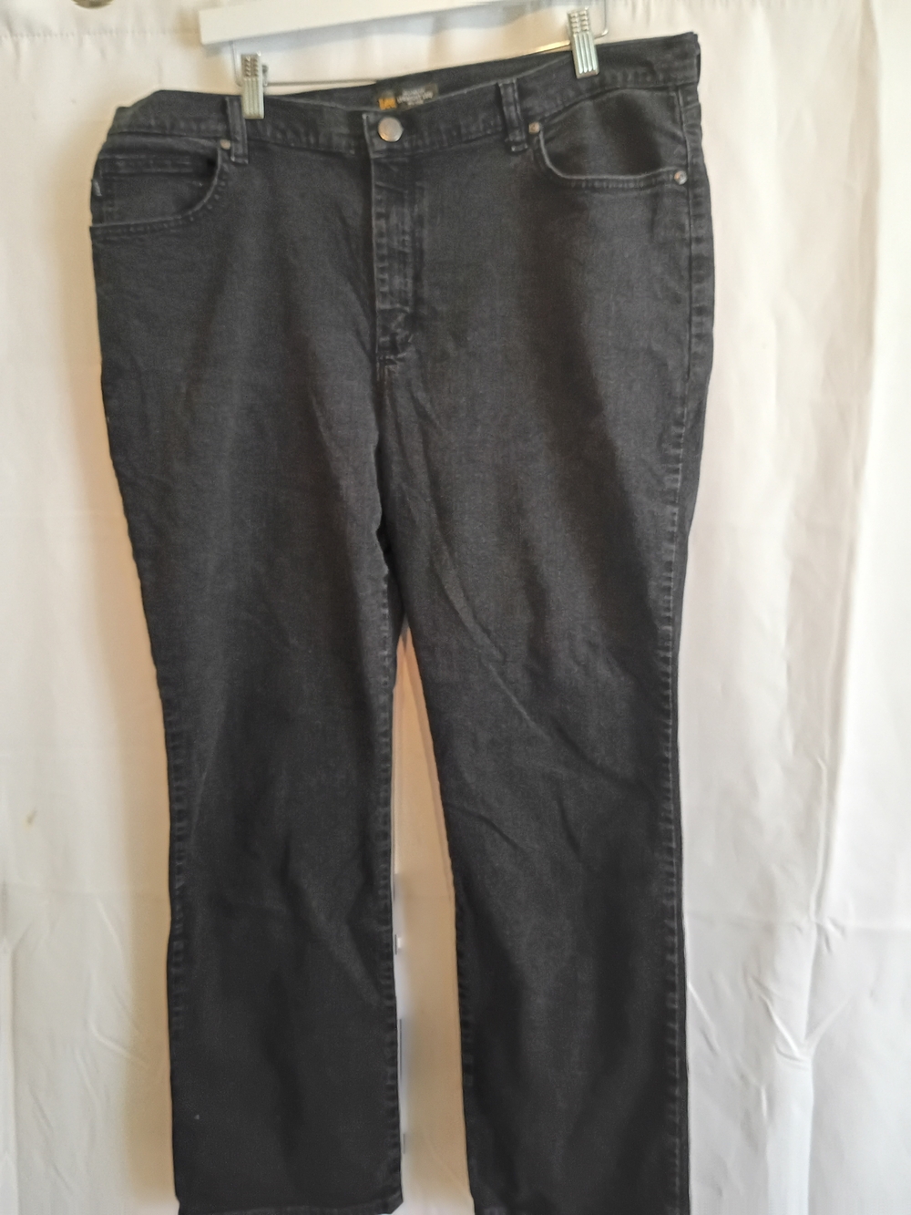 Lee Relaxed Fit Straight Leg Mid Rise Size 18 Short Jeans